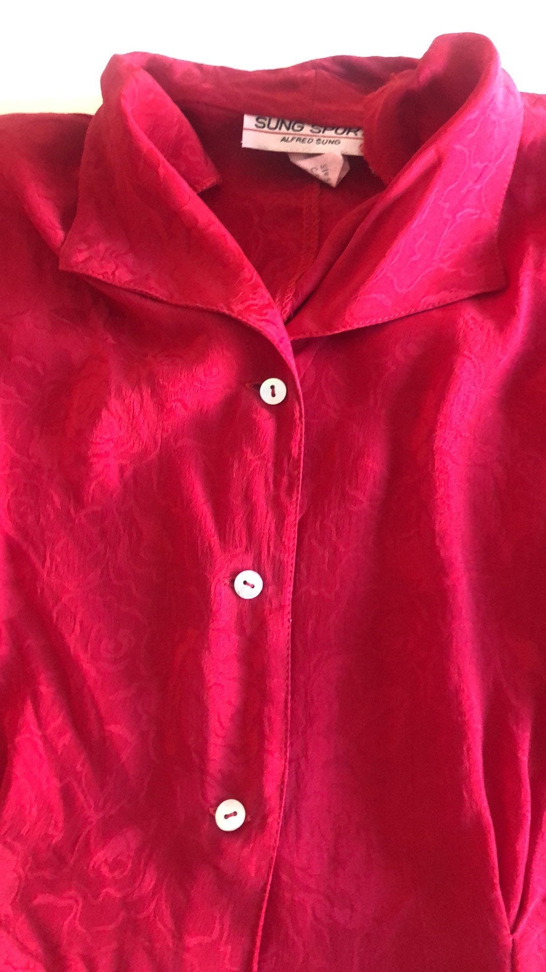 80'S VINTAGE SILK RED BLOUSE // SIZE SMALL