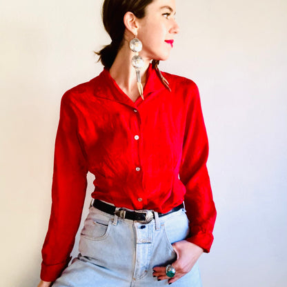 80'S VINTAGE SILK RED BLOUSE // SIZE SMALL