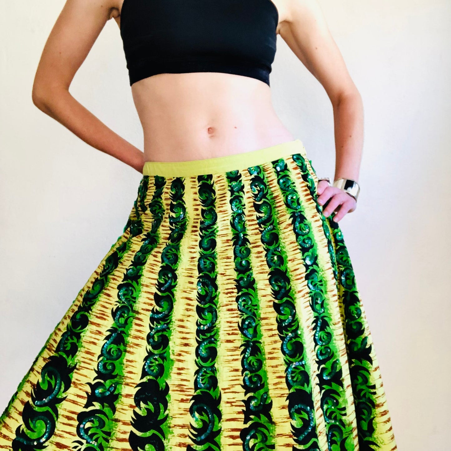 Y2K VINTAGE SEQUIN MEXICAN STYLE SOUVENIR SKIRT // SIZE MEDIUM