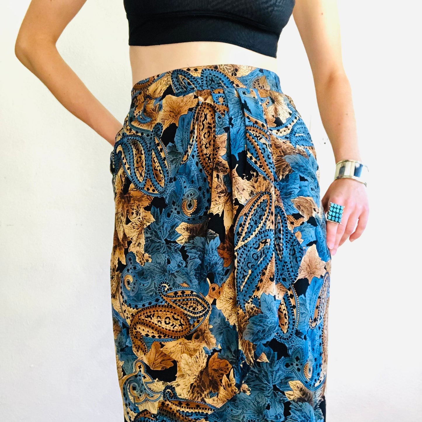 80'S VINTAGE SILK WRAP SKIRT // SIZE SMALL