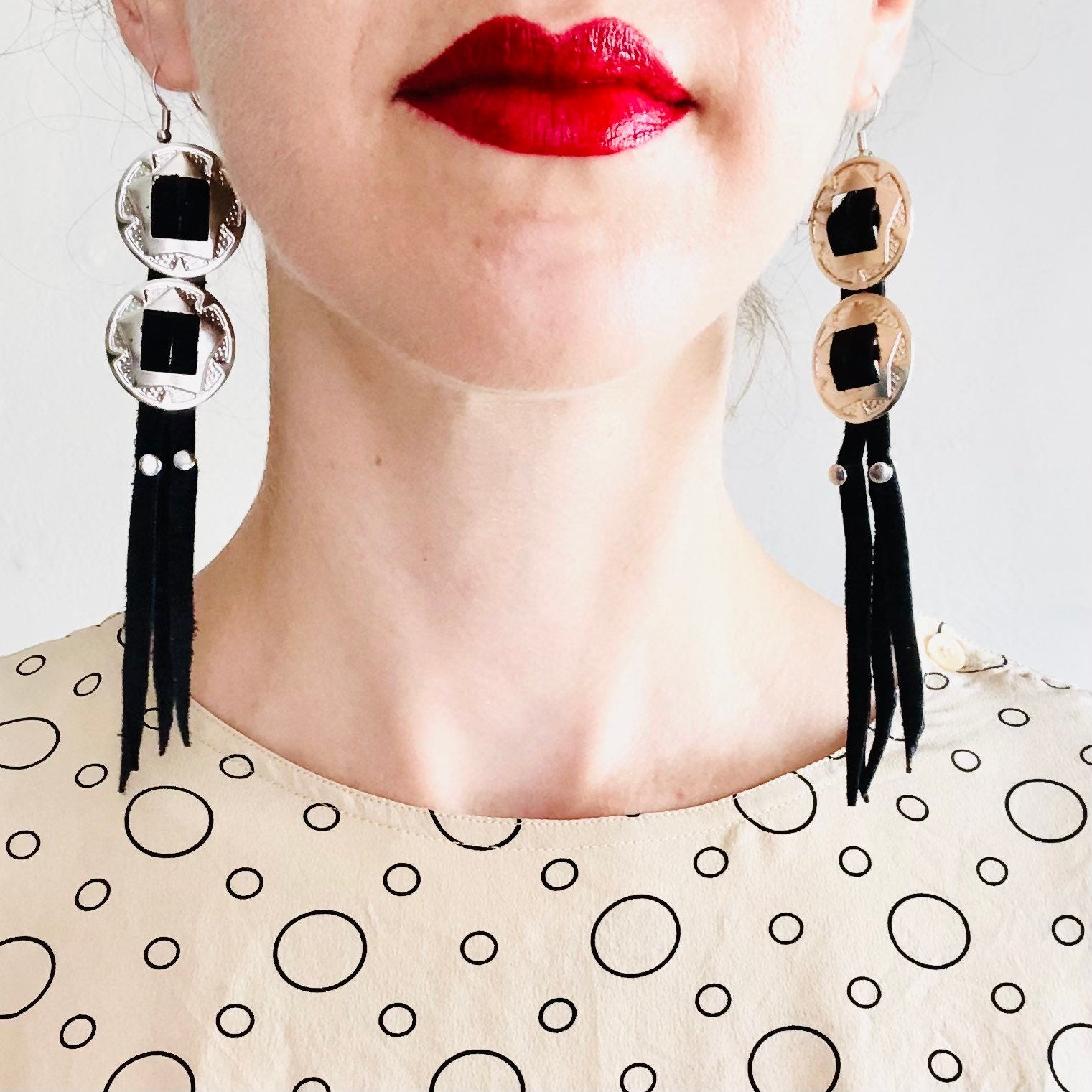 Fashion Frill Delicate Earrings For Women Geometric Key Gold Plated Black &  White Drop Earrings For