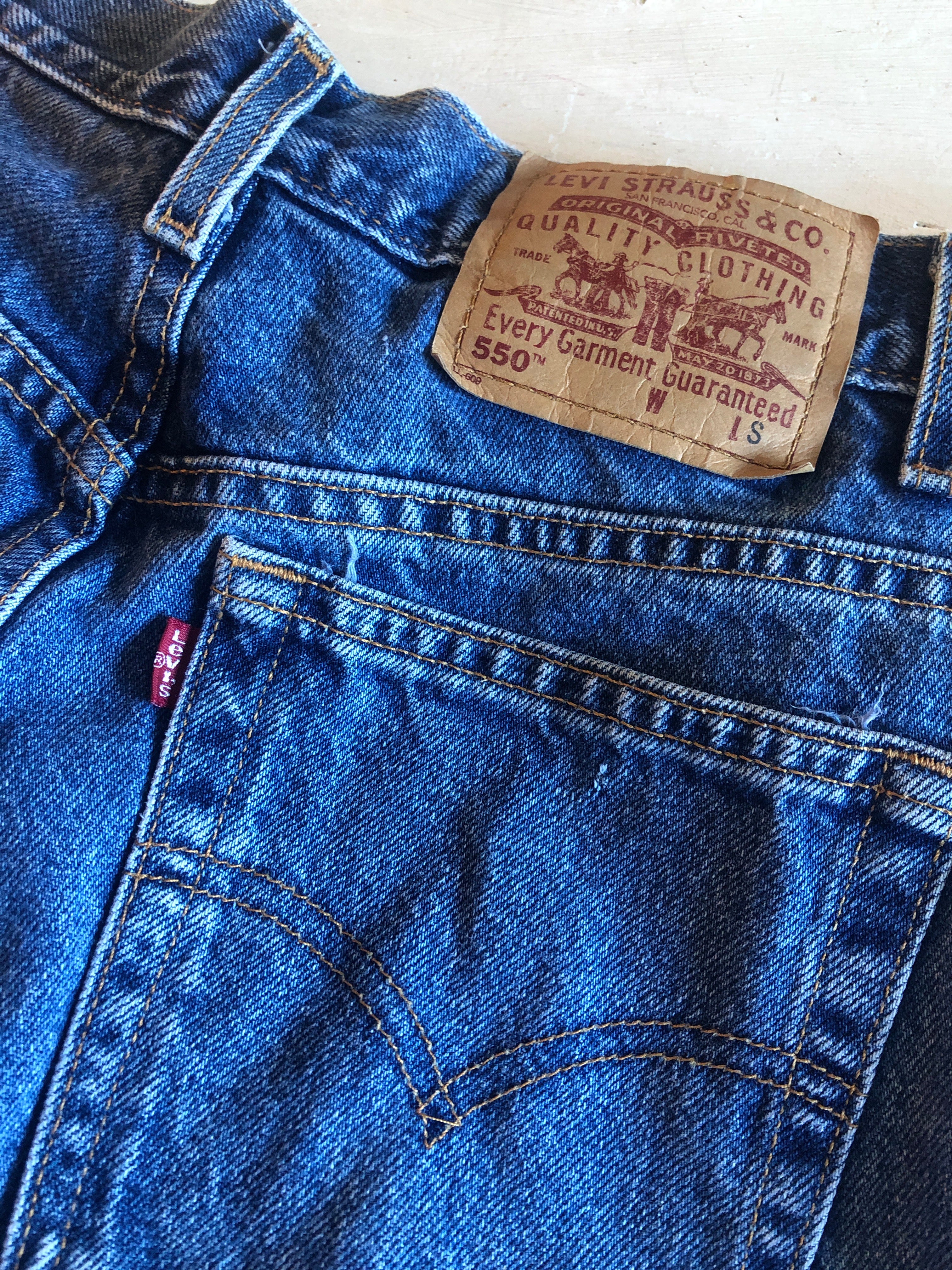 Vintage levis hotsell mom jeans