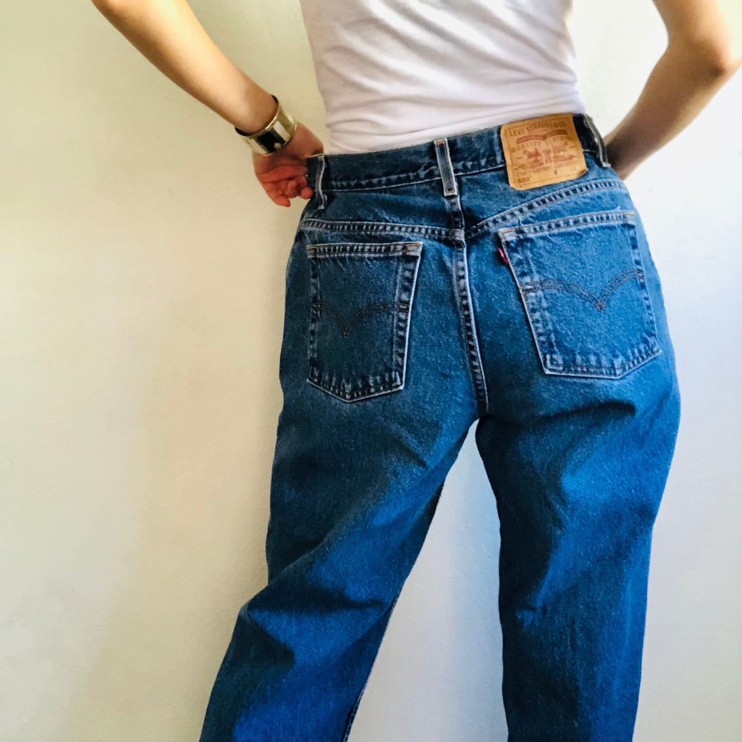 90'S VINTAGE LEVI’S 550 MOM JEANS // WAIST SIZE 30