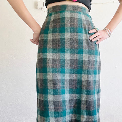 60’S VINTAGE WOOL PLAID SKIRT // SIZE SMALL