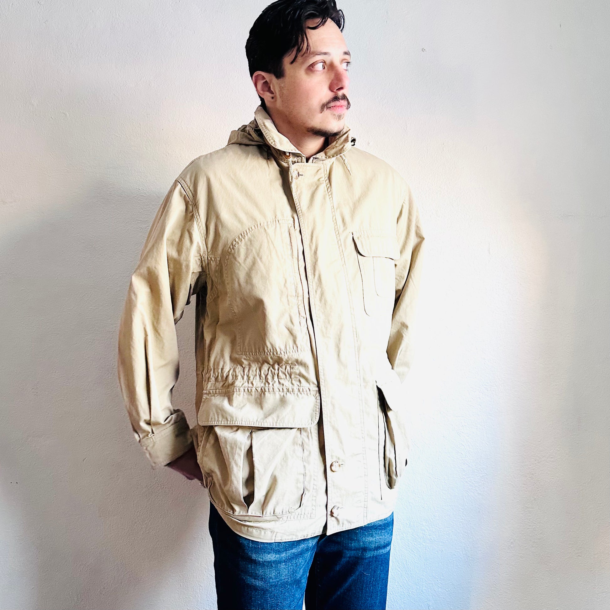 80'S VINTAGE BANANA REPUBLIC HUNTING JACKET // SIZE LARGE – SANGRE