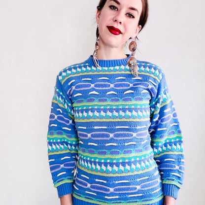 80'S VINTAGE 3D CROSBY SWEATER // SIZE XSMALL