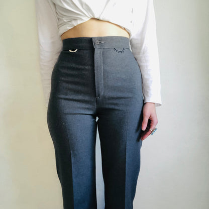 70’S VINTAGE GRAY HAND EMBROIDERED PANTS // WAIST SIZE 24