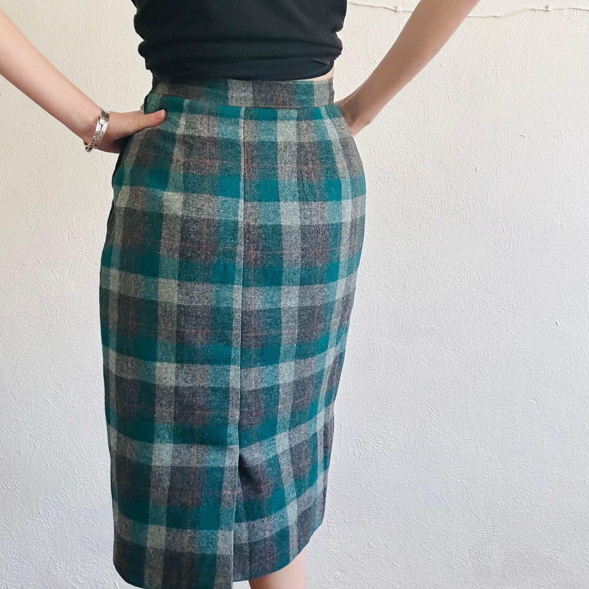 60 S VINTAGE WOOL PLAID SKIRT SIZE SMALL SANGRE DE CRISTO VINTAGE